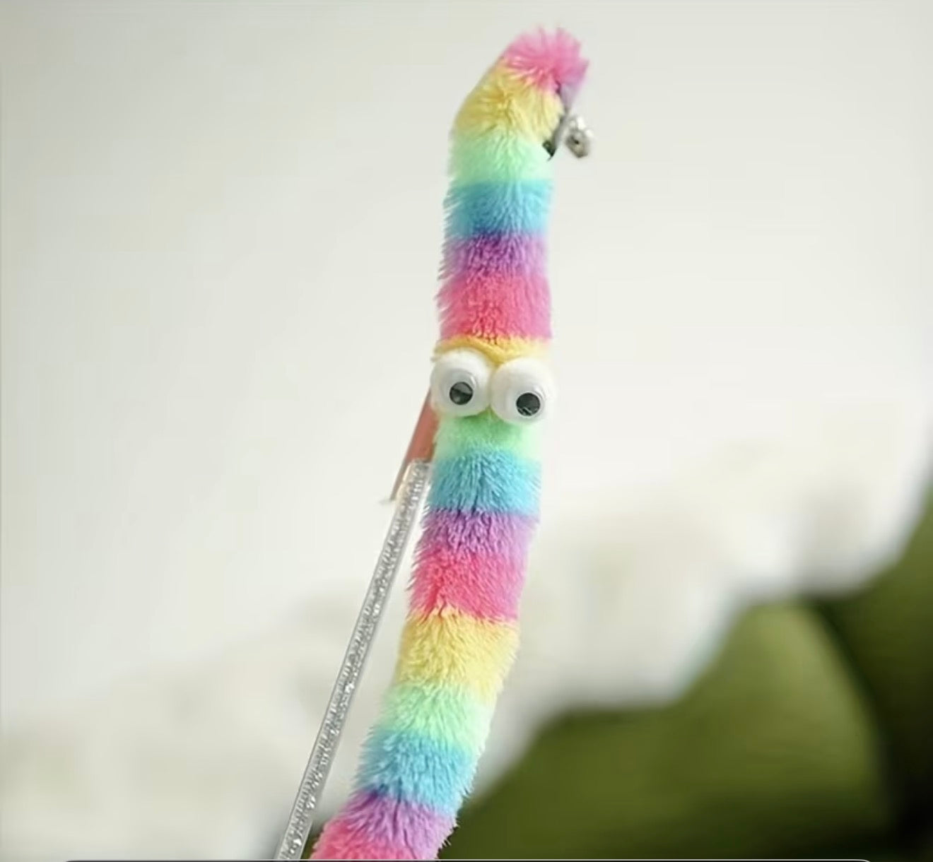 2 x Rainbow Wiggle Worm Cat Teasers Wands